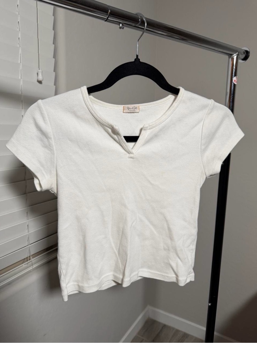 Brandy Melville White Short-Sleeve Notch-Neck Tee